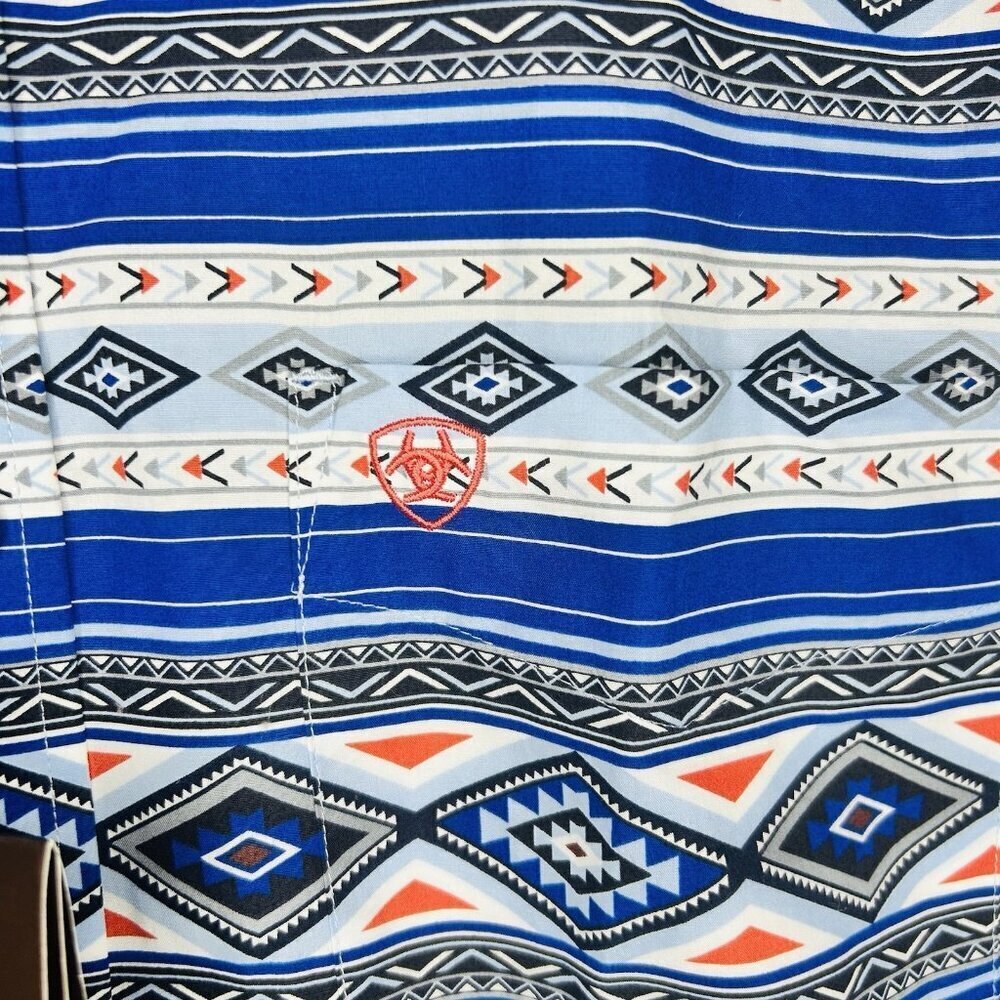 Ariat Ryder Classic Fit Aztec Print Button Down Shirt Sz M Blue Long Sleeve NWT - Picture 5 of 9